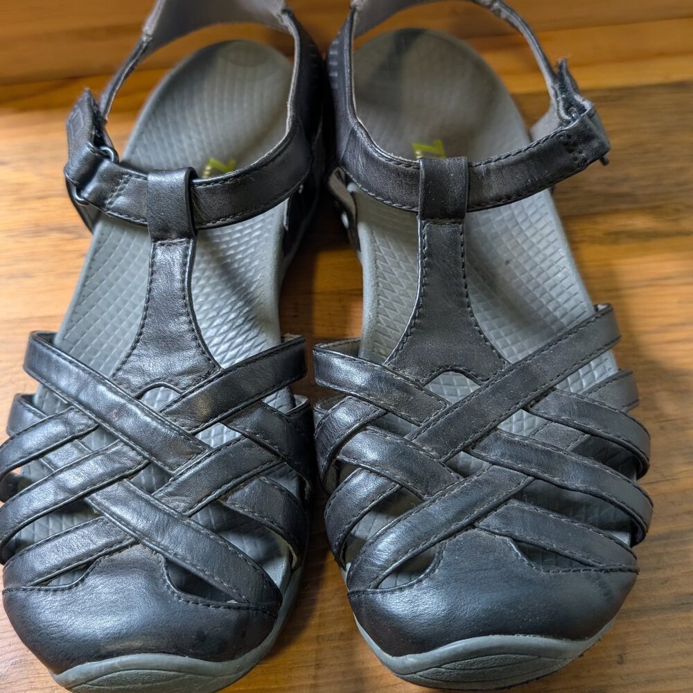 Women’s ZiBu Beena Fisherman Sandal Size 8M Gray